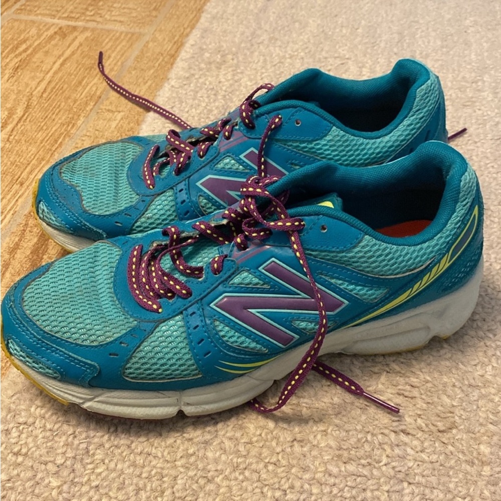 New Balance Sneakers Women’s 8.5